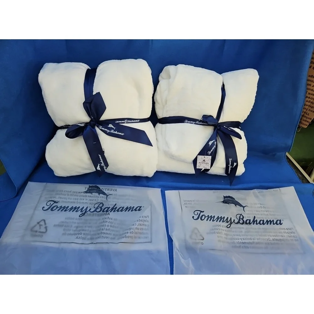 2 Tommy Bahama White Throw Blanket Flannel Plush Ultra Soft 50
